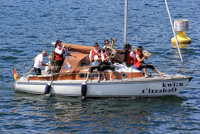 多不确定的 多不确定的